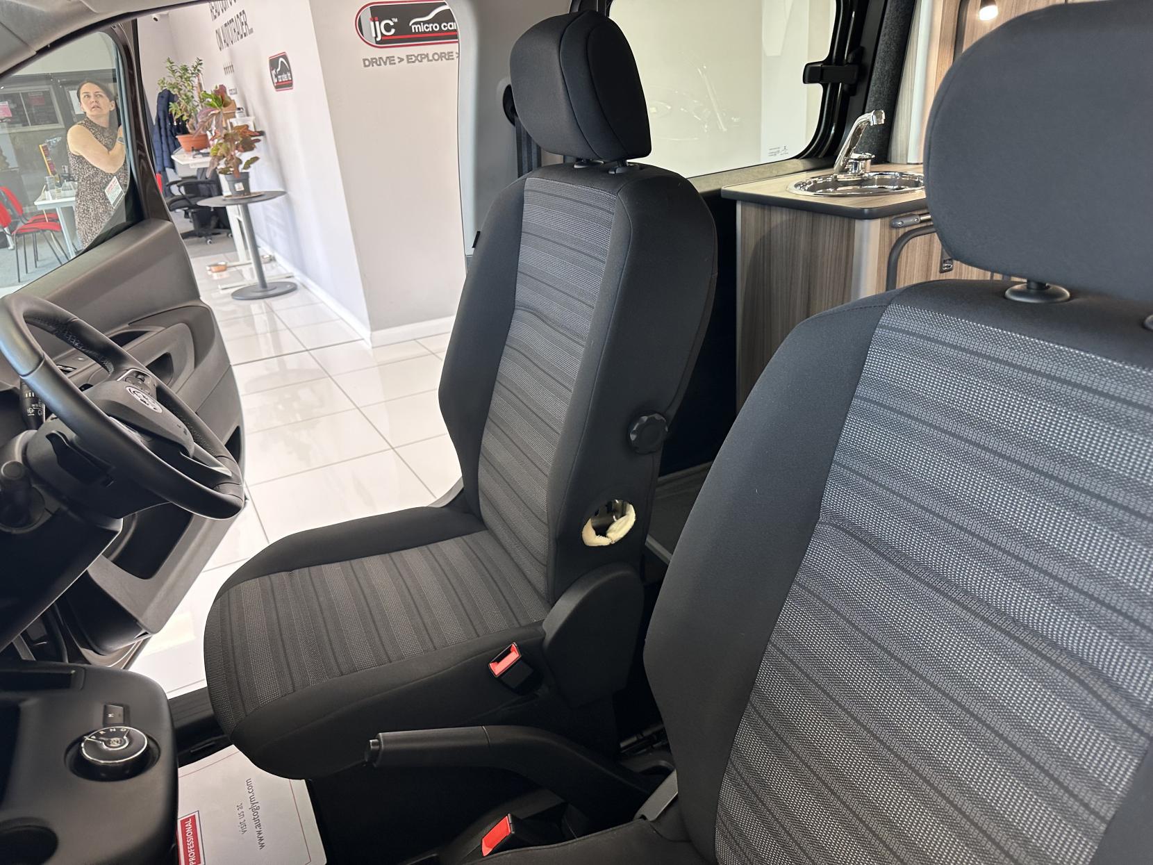 Vauxhall Combo Life AUTOMATIC MICRO CAMPER 1.5 Turbo D 130 BHP!
