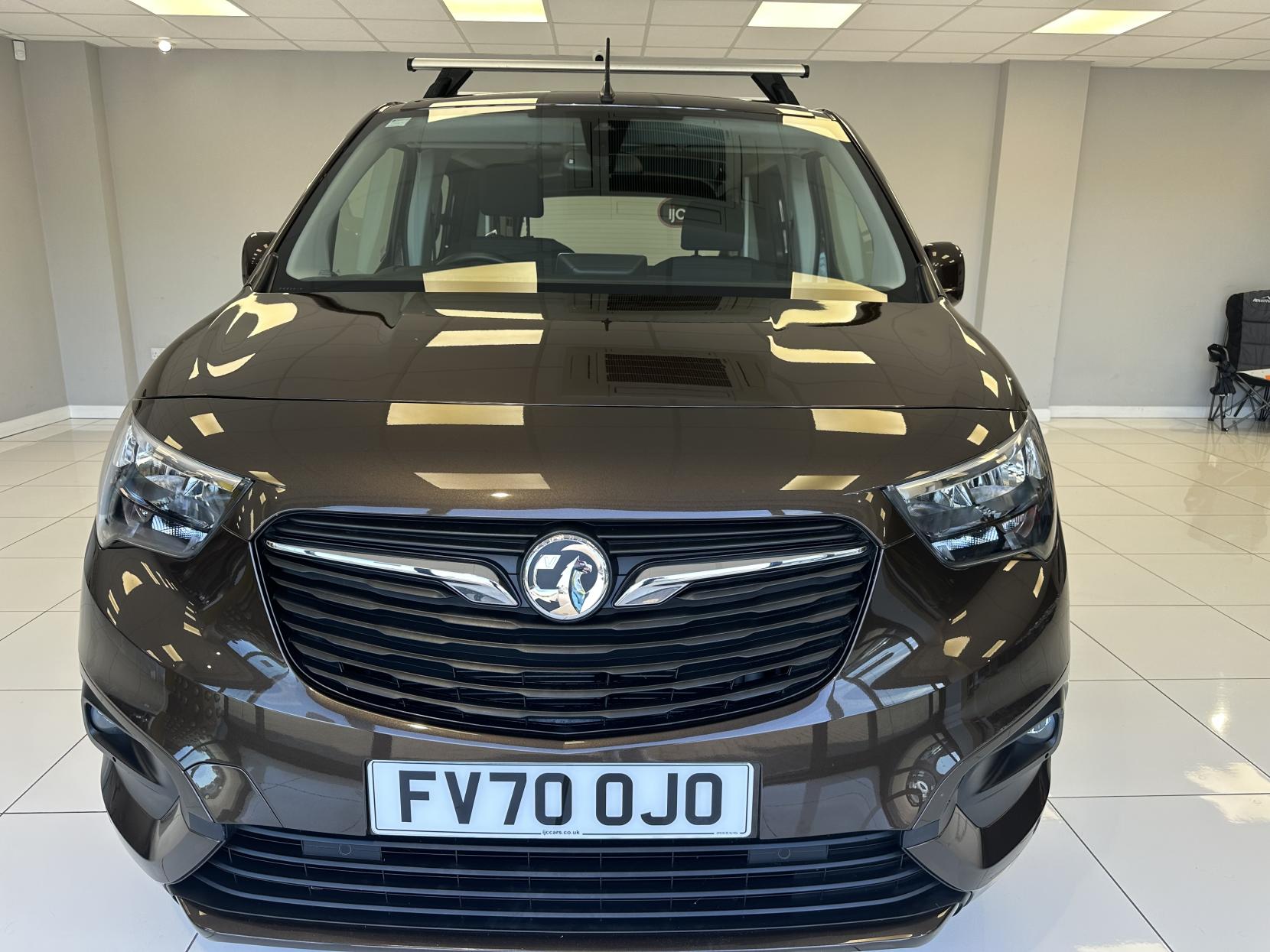 Vauxhall Combo Life AUTOMATIC MICRO CAMPER 1.5 Turbo D 130 BHP!