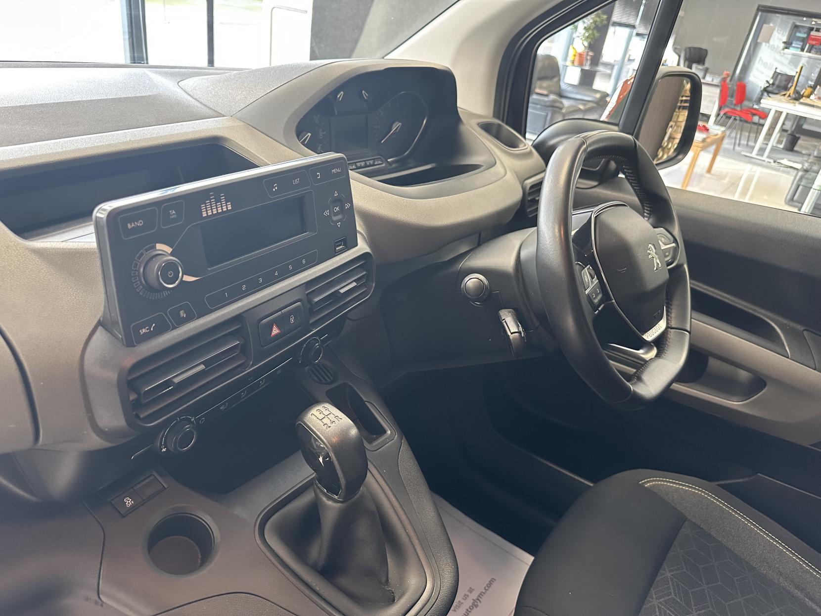 Peugeot Rifter 1.5 BlueHDi Active Standard MPV 5dr Diesel Manual Euro 6 (100 ps)