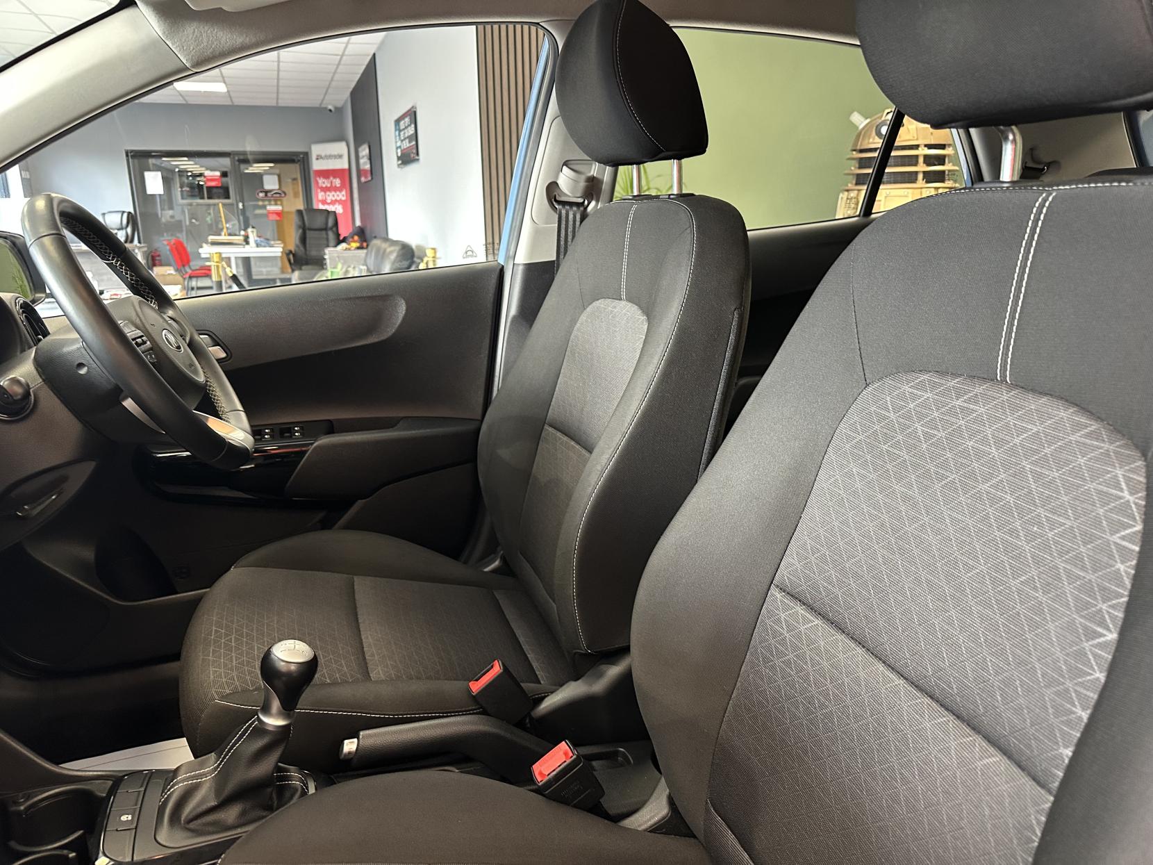 Kia Picanto JUST 18,602 MILES WITH THE BEST 83 BHP ENGINE! 1.25 2 Hatchback 5dr Petrol Manual Euro 6 (s/s) (83 bhp)