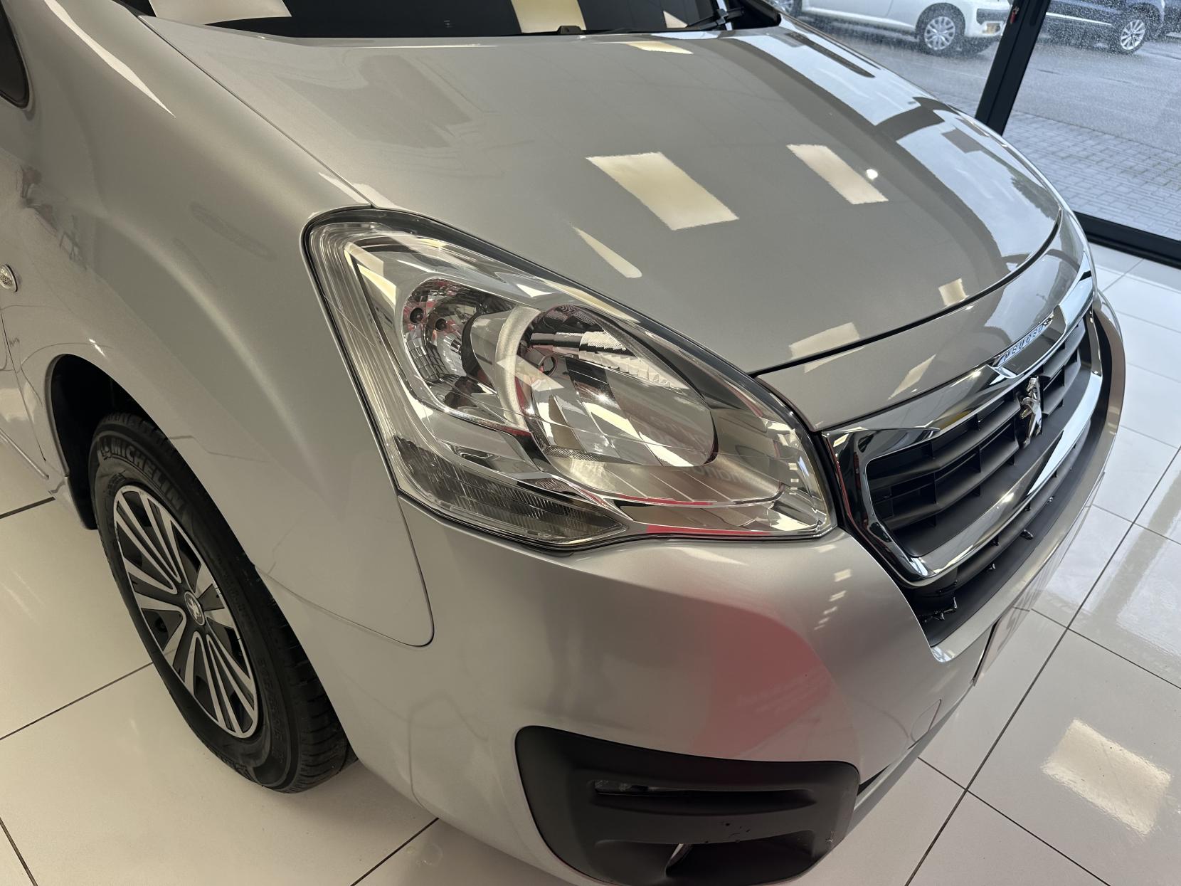 Peugeot Partner Tepee 1.6 BlueHDi Active MPV 5dr Diesel Manual Euro 6 (s/s) (100 ps)