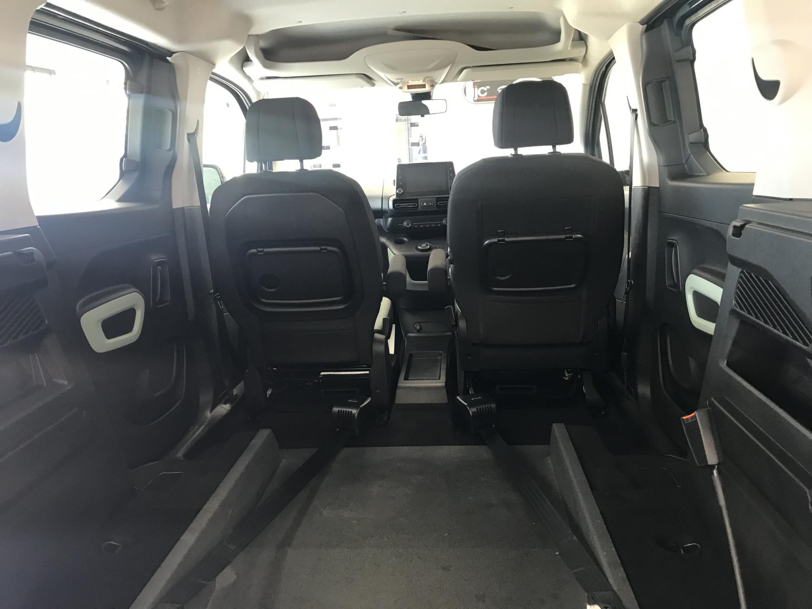 Citroen Berlingo *NEW PRICE! Save £5,000!! * - 2021 Automatic Petrol Wheelchair Adapted Vehicle 2 Seater Carries 3 - WJ71 XUF