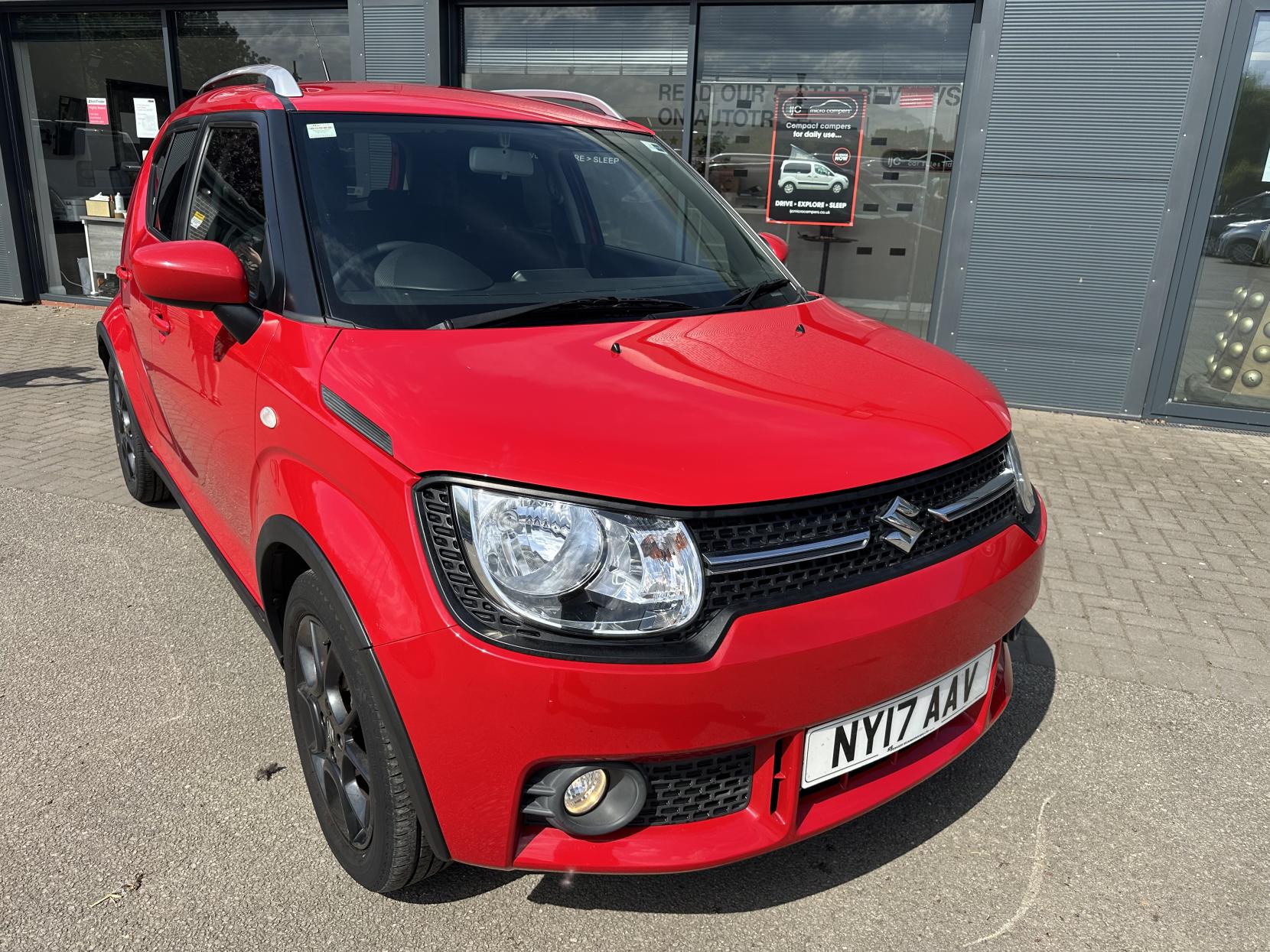 Suzuki Ignis RARE SMALL AUTO/1 LADY OWNER/JUST 25,000 MILES! 1.2 Dualjet SZ-T Hatchback 5dr Petrol AGS Auto Euro 6 (90 ps)