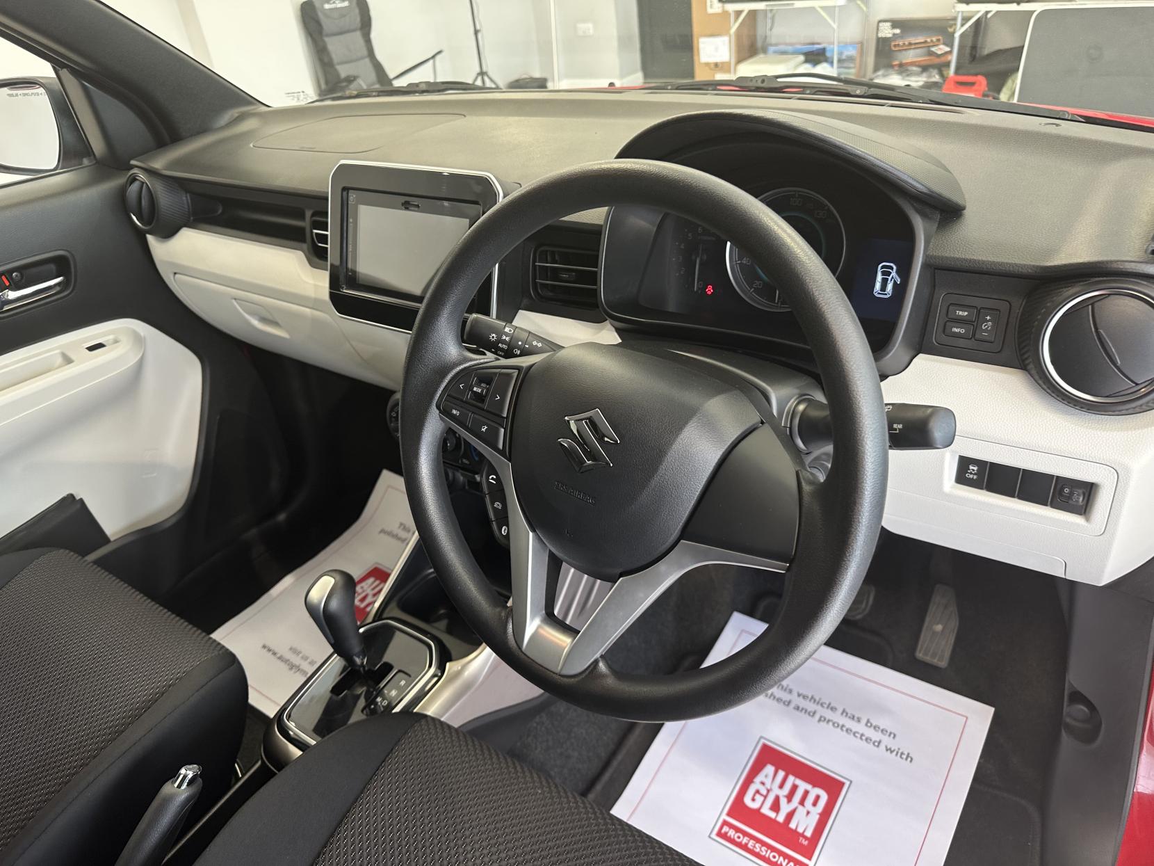 Suzuki Ignis RARE SMALL AUTO/1 LADY OWNER/JUST 26,477 MILES!      1.2 Dualjet SZ-T Hatchback 5dr Petrol AGS Auto Euro 6 (90 ps)