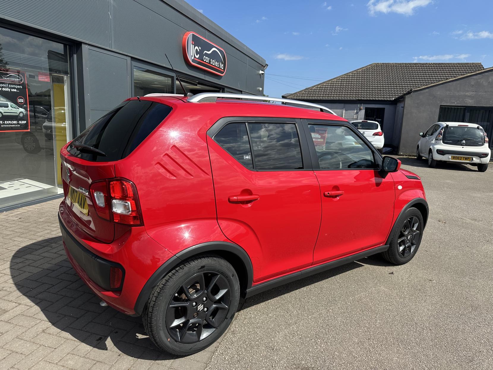 Suzuki Ignis RARE SMALL AUTO/1 LADY OWNER/JUST 25,000 MILES! 1.2 Dualjet SZ-T Hatchback 5dr Petrol AGS Auto Euro 6 (90 ps)