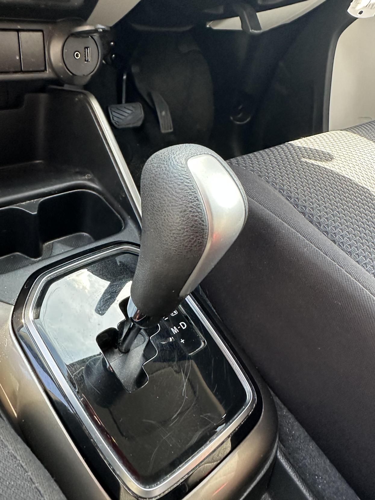 Suzuki Ignis RARE SMALL AUTO/1 LADY OWNER/JUST 25,000 MILES! 1.2 Dualjet SZ-T Hatchback 5dr Petrol AGS Auto Euro 6 (90 ps)