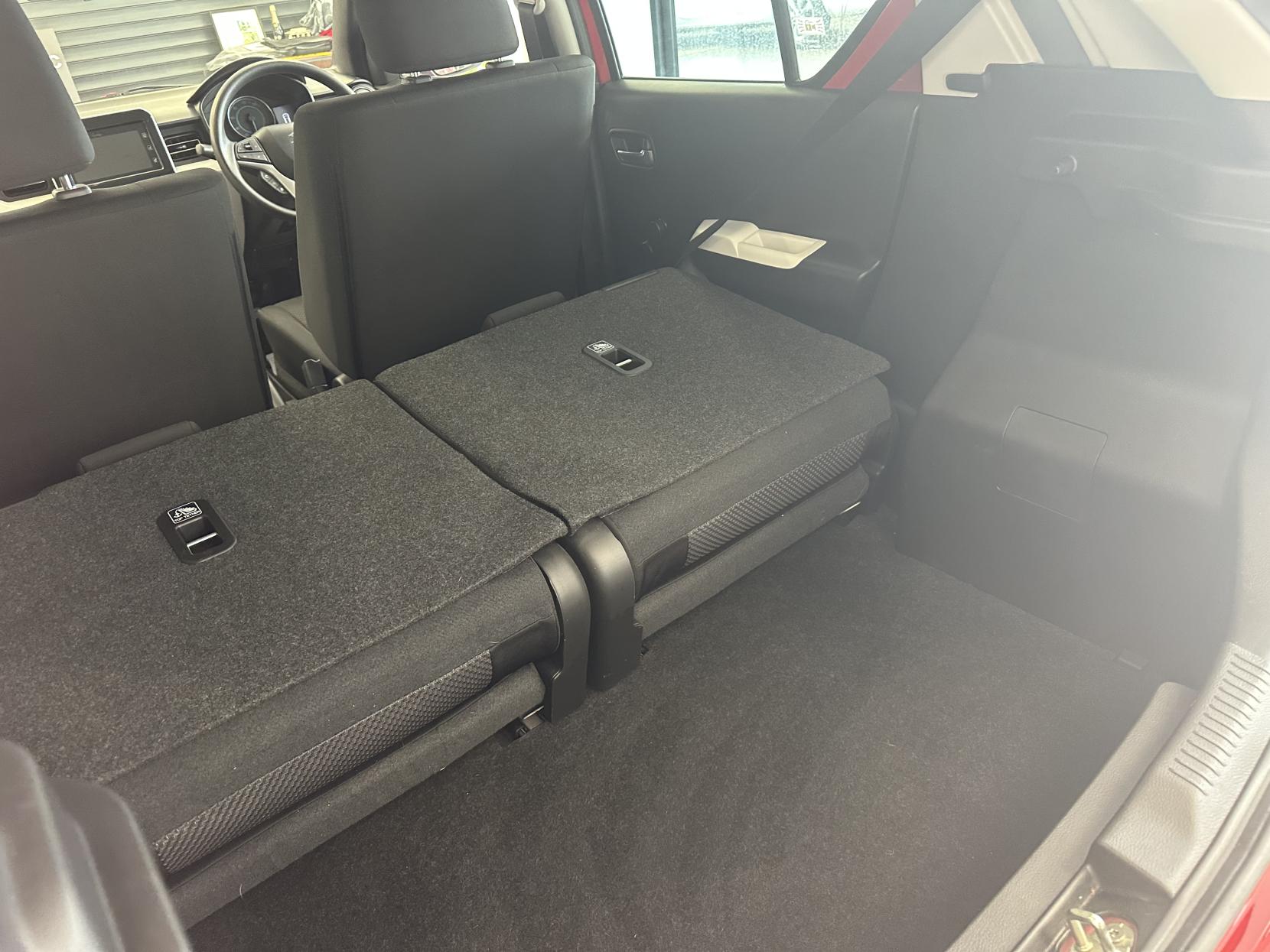 Suzuki Ignis RARE SMALL AUTO/1 LADY OWNER/JUST 26,477 MILES!      1.2 Dualjet SZ-T Hatchback 5dr Petrol AGS Auto Euro 6 (90 ps)