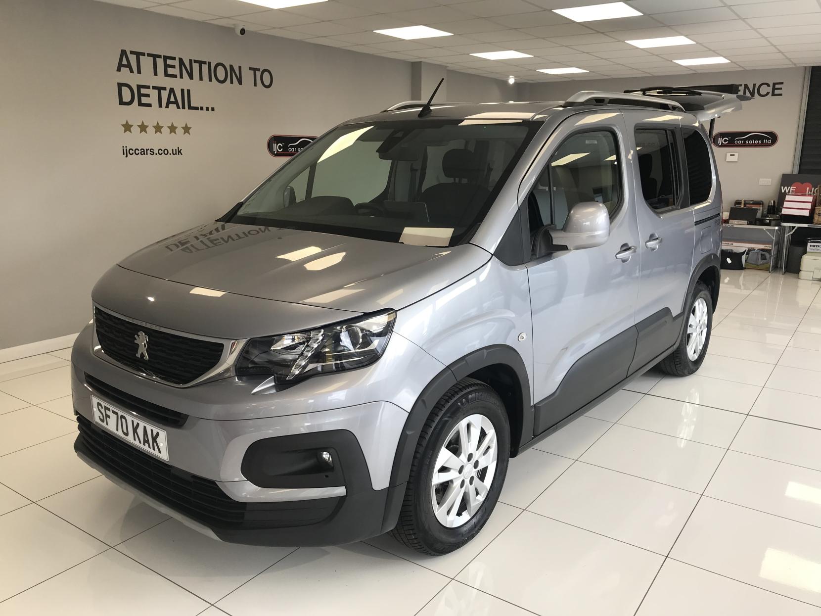 Peugeot Rifter RARE Petrol Automatic WAV with just 3,488 miles! 3 Seats carries 4 with wheelchair user - 1.2 130 BHP PureTech Allure Standard MPV 5dr Petrol EAT Euro 6 (s/s) (130 ps)